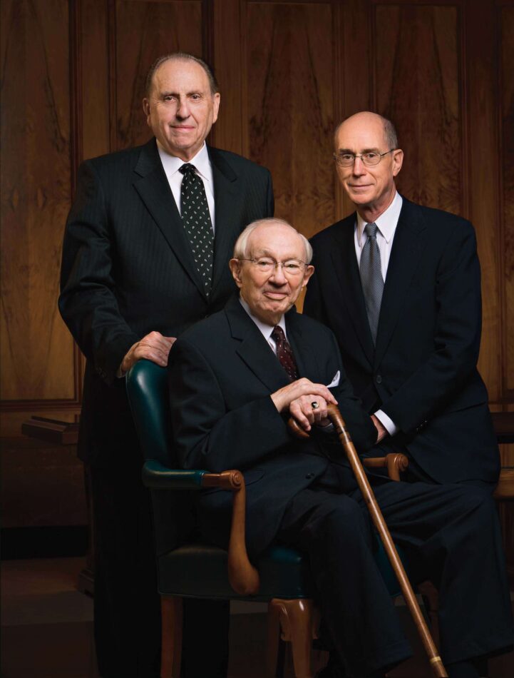 Gordon B. Hinckley Biography | My Fav…